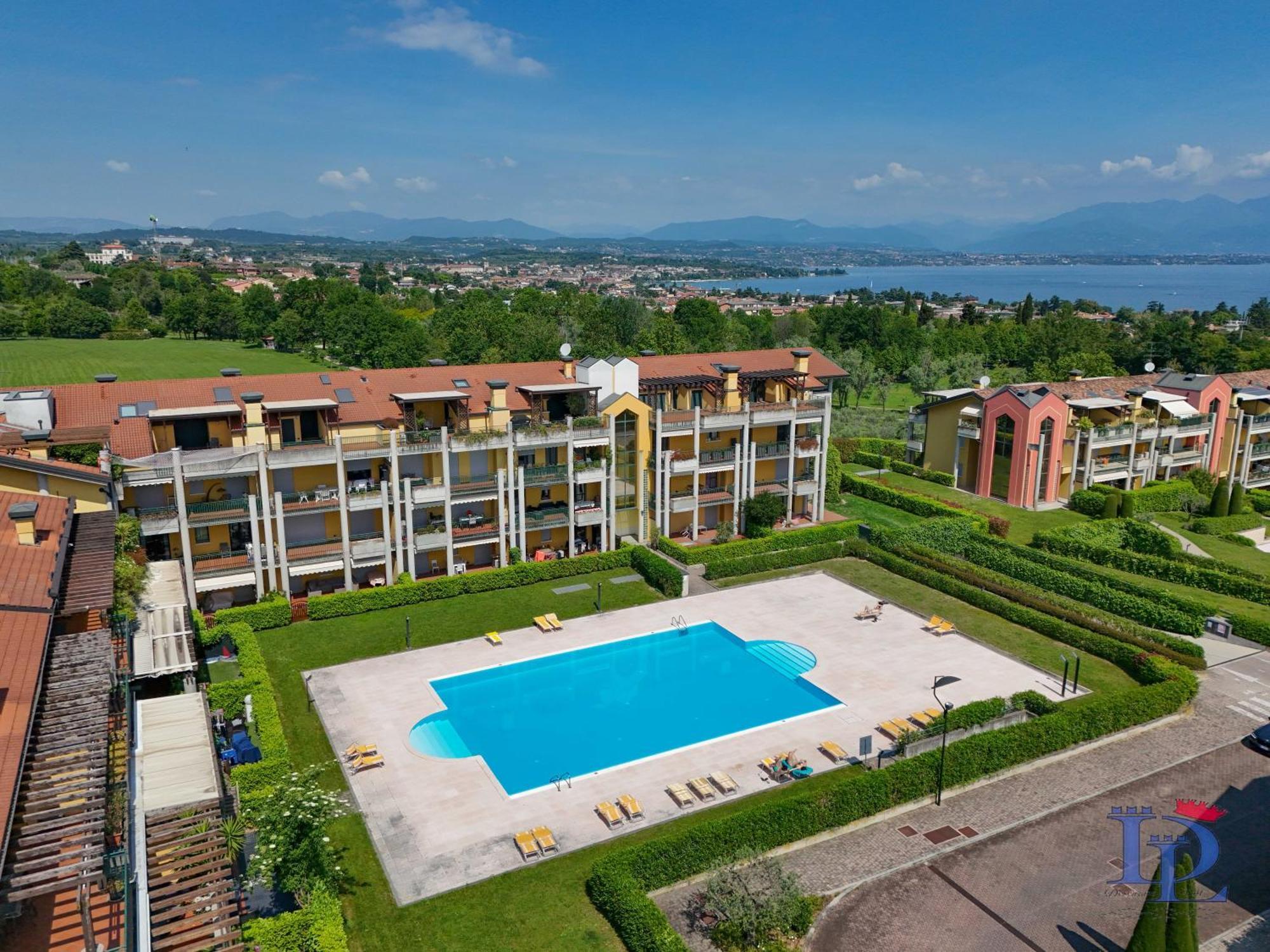 Desenzanoloft Official Partner Marriott Homes & Villas - Paradise Lake View In A 5 Pools Exclusive Residence Десенцано дел Гарда Екстериор снимка