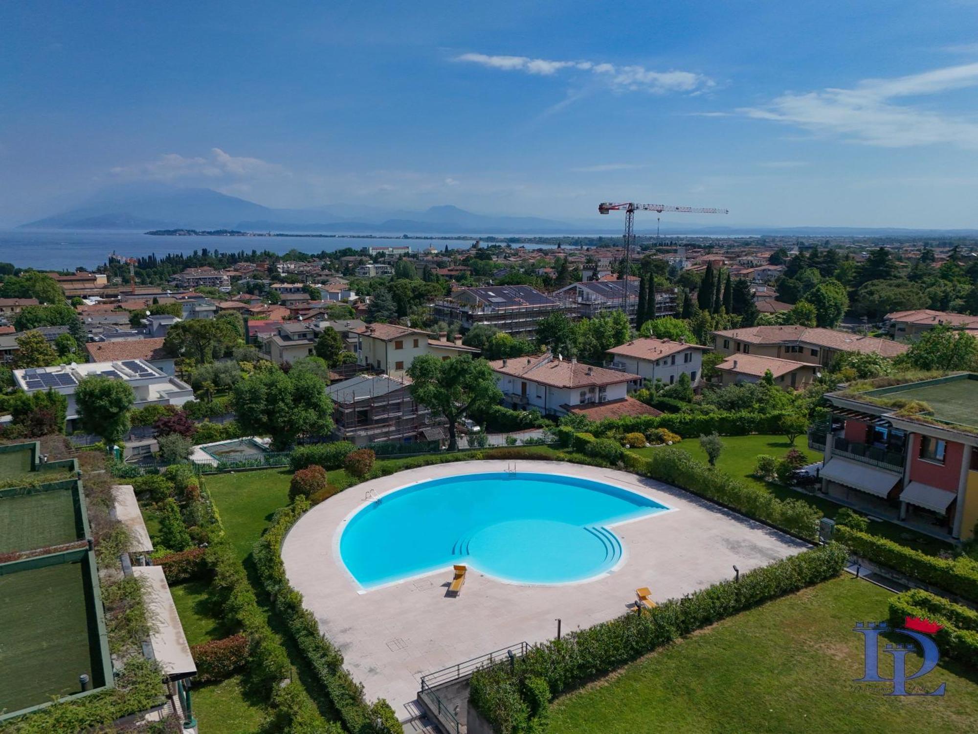 Desenzanoloft Official Partner Marriott Homes & Villas - Paradise Lake View In A 5 Pools Exclusive Residence Десенцано дел Гарда Екстериор снимка