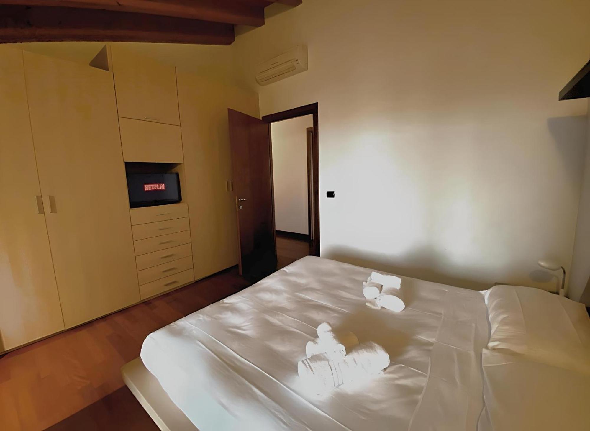 Desenzanoloft Official Partner Marriott Homes & Villas - Paradise Lake View In A 5 Pools Exclusive Residence Десенцано дел Гарда Екстериор снимка